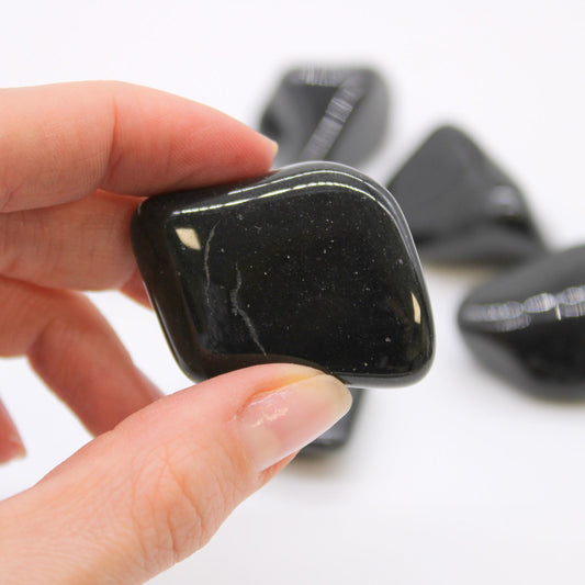 Piedras Naturales XL - Turmalina Negra - Piedras Naturales XL