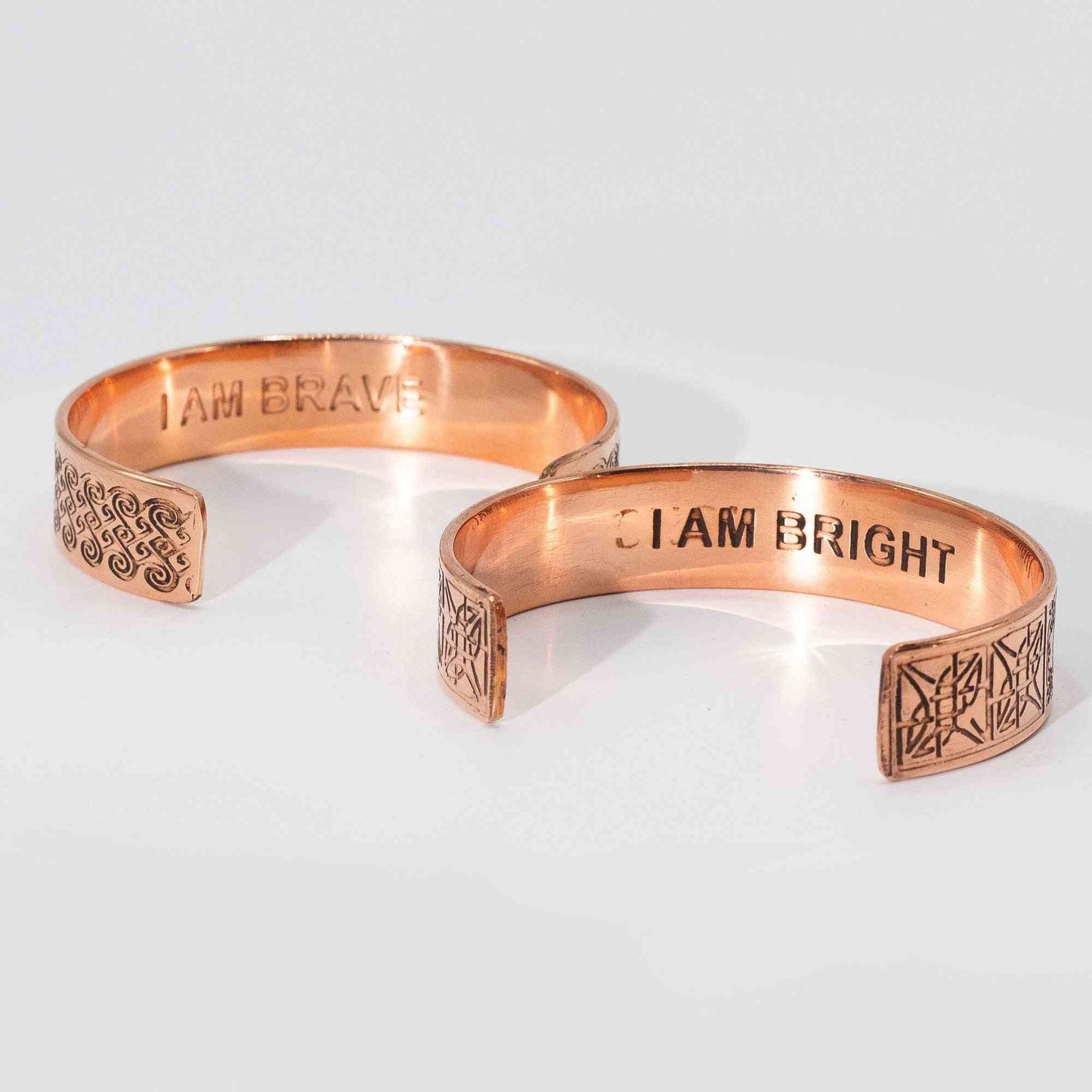 Pulseras de Cobre Macizo con Grabados de Afirmaciones (surtidas)