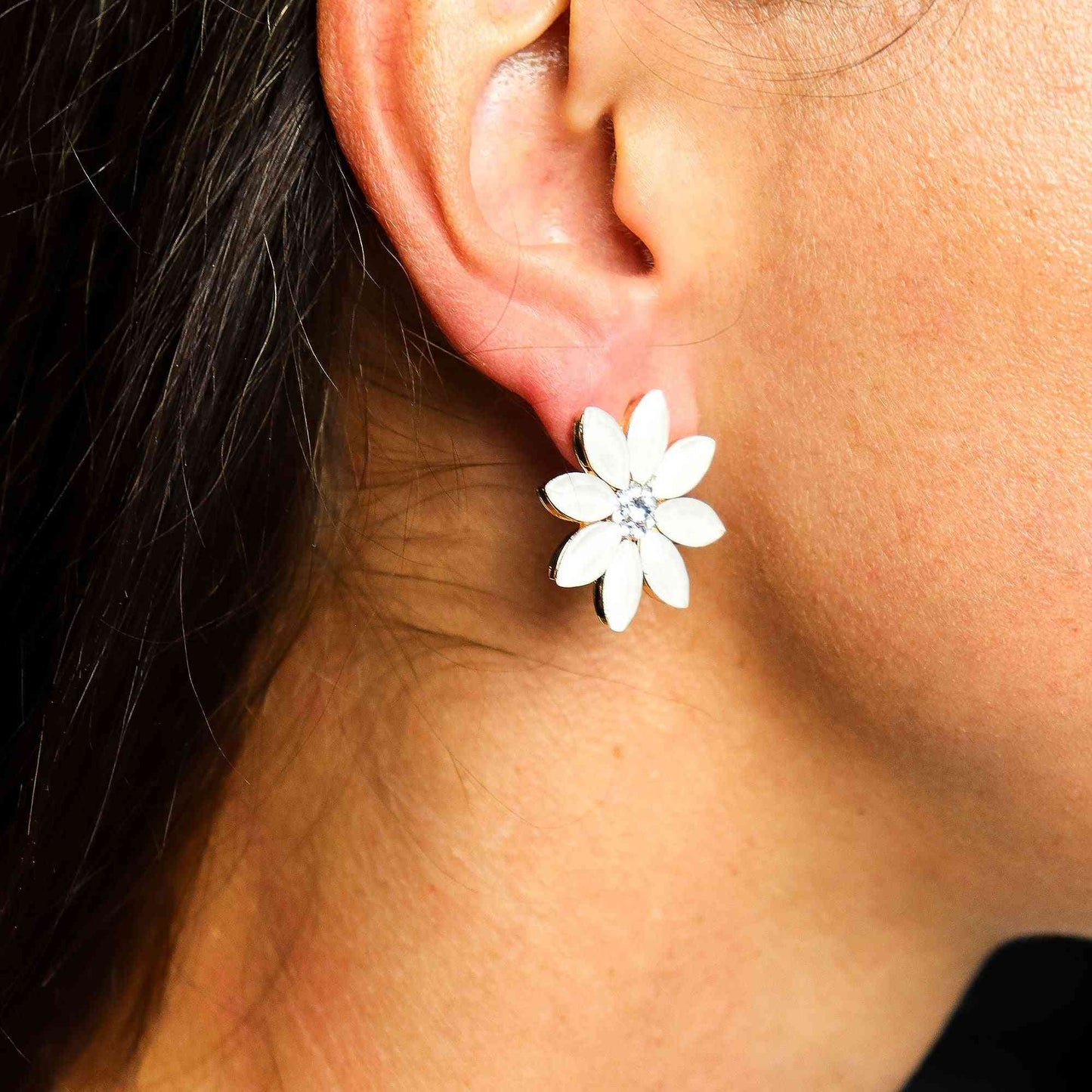 Vintage Crystal Earrings - Flowers - Pearl