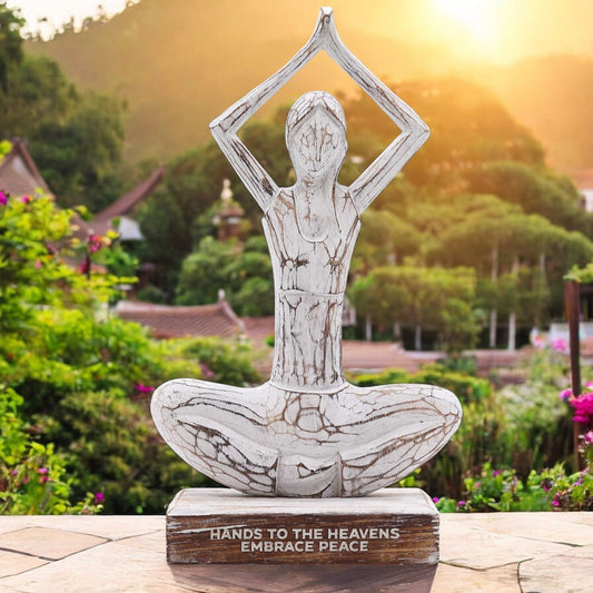 Yoga Mujer de Madera - Encalada - Postura Manos Arriba - Manos al Cielo Abrazan la Paz - decoración boho estatua yoga figura
