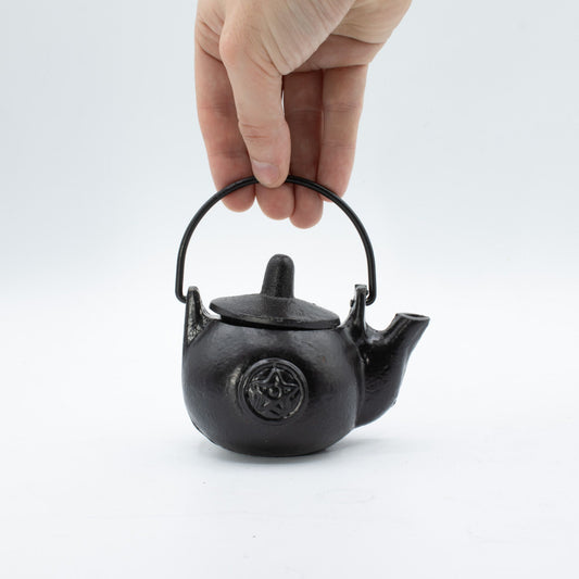 Pequeña olla ritual de hierro fundido con forma de pentágono 8x8x10 cm - Cuencos y calderos rituales