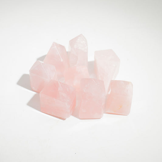 Puntas de gemas aproximadamente 6 cm (0,5 kg) - Cuarzo rosa indio (aproximadamente 8 piezas) - Puntas de Gemas