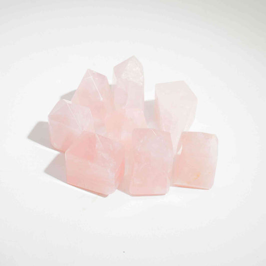 Puntas de gemas aproximadamente 6 cm (0,5 kg) - Cuarzo rosa indio (aproximadamente 8 piezas) - Puntas de Gemas