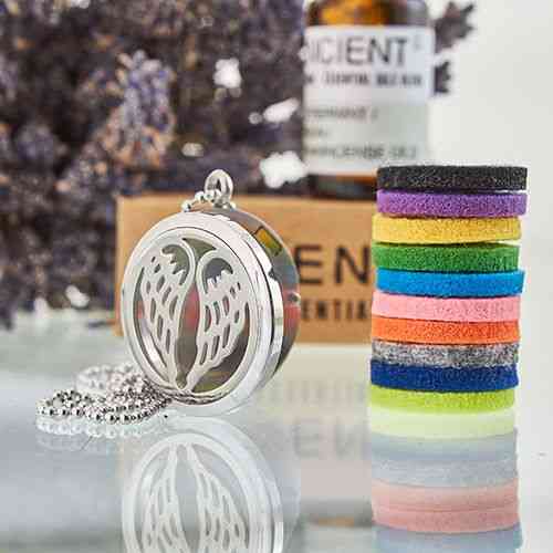 30mm Aromatherapy Diffuser Necklace - Angel Wings