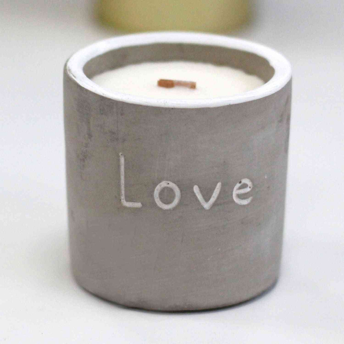Olla mediana - Love - Purple Fig & Casis - Velas de madera de hormigón, casis
