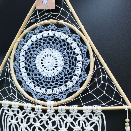 Atrapasueños - Lrg Macramé Piramide Blanco / Gris - artesanal atrapasueños blanco | El Bazar de Tizar