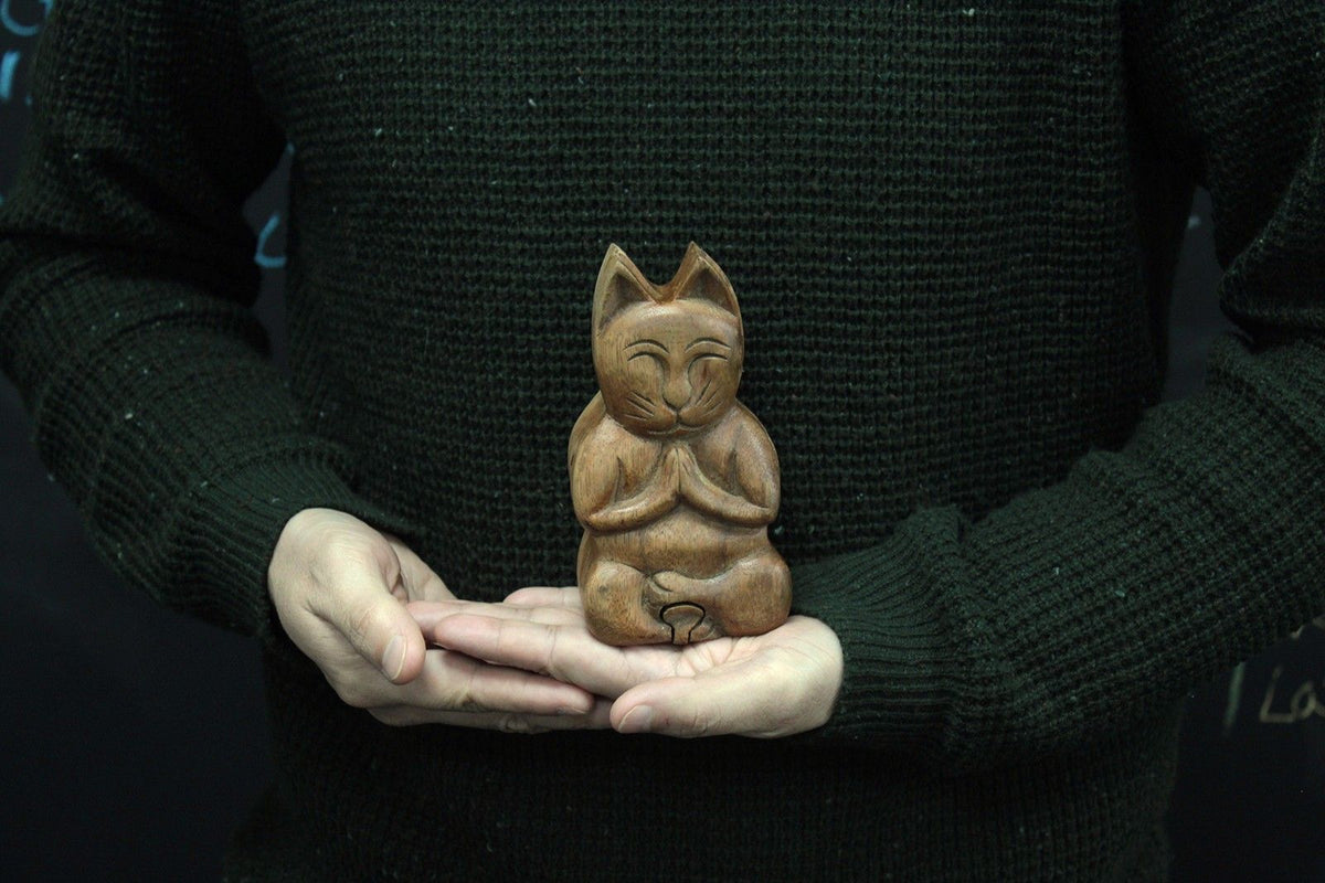 Caja mágica de Bali - gato de yoga - Caja mágica de Bali
