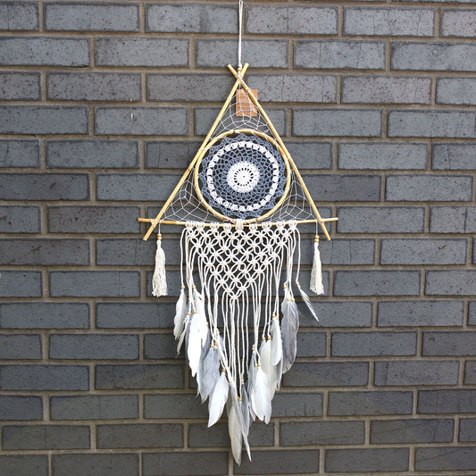 Dreamcatcher - Lrg Macrame Pyramid White / Grey