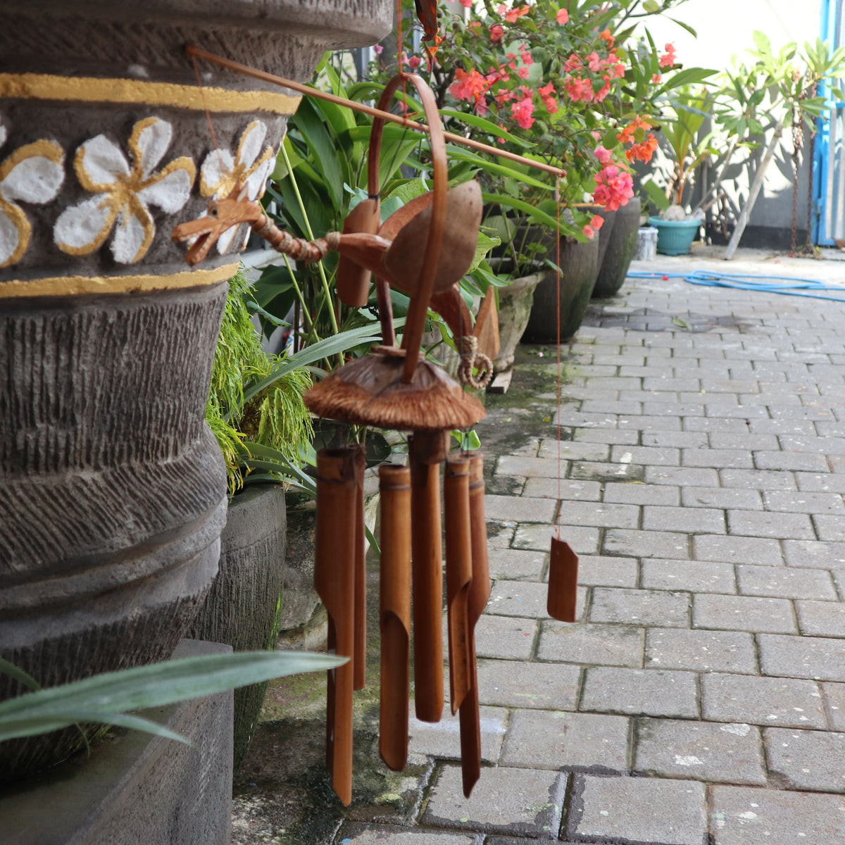 Campanilla de bambú - Acabado natural - Dragón de coco | Campanas de Viento en Bambú | El Bazar de Tizar