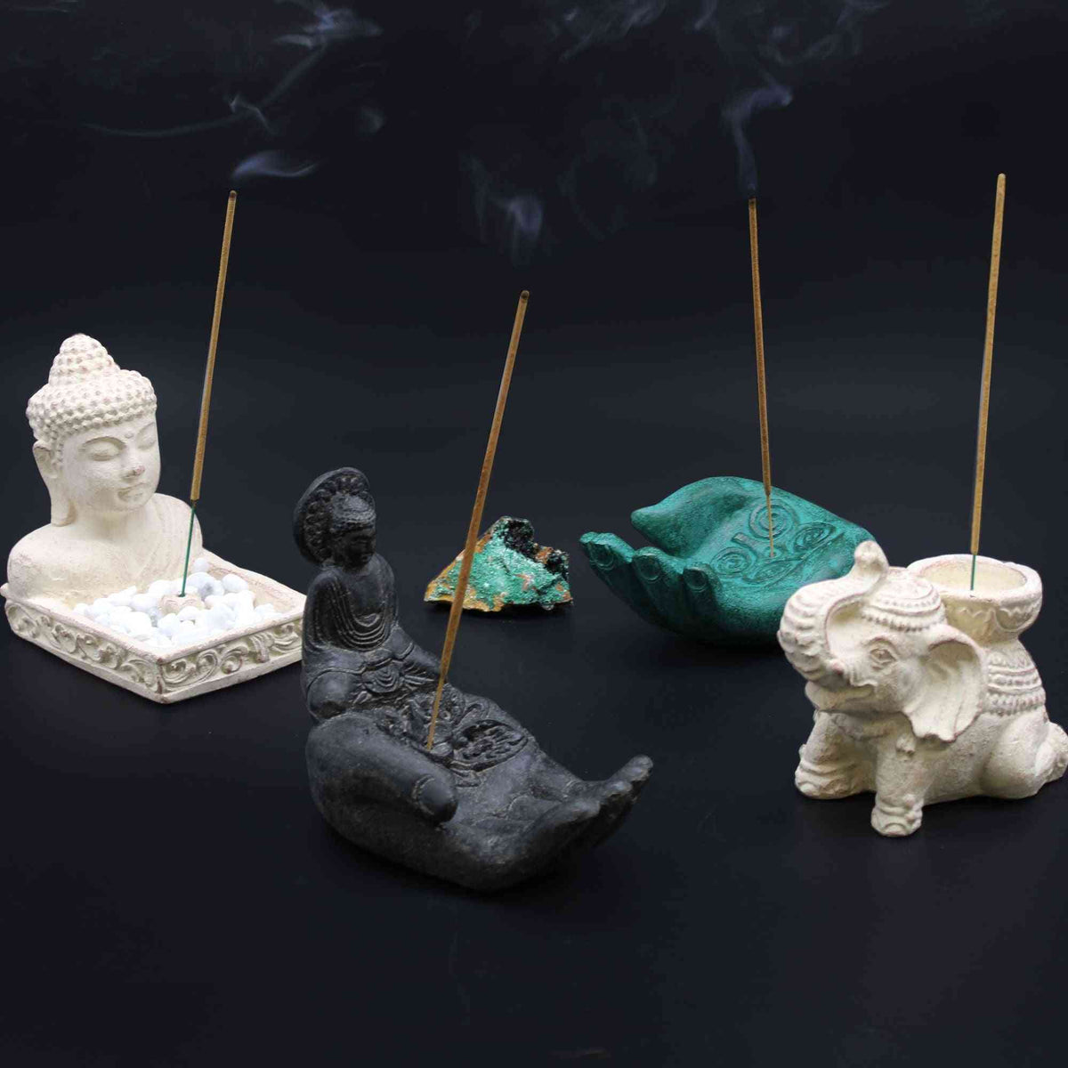 Quemador de incienso Buddah & Hand (negro) - Porta incienso y portavelas de piedra | El Bazar de Tizar