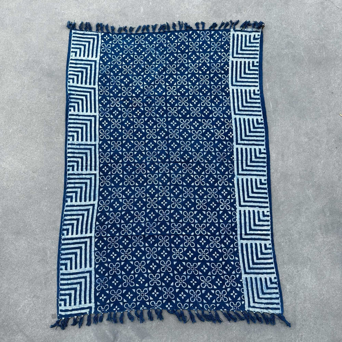 Jeté indigo fait main - 170x120cm - Kasba Tiles