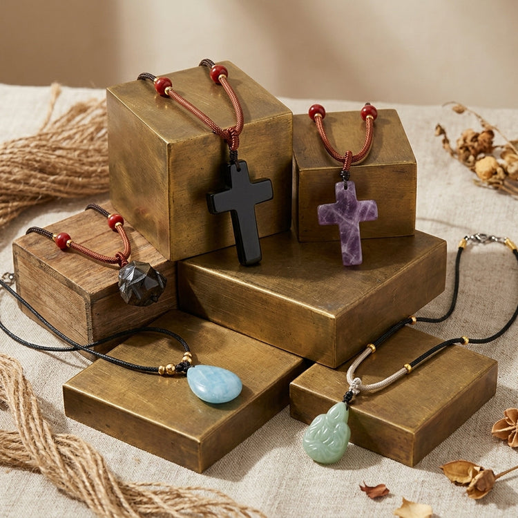 Collar de Cordón con Colgantes de Piedras Preciosas