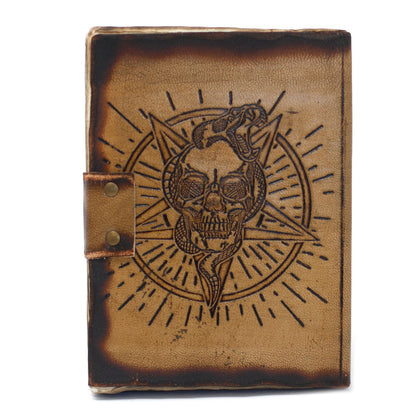 Cuaderno de Cuero Pentáculo y Calavera · Hojas Quemadas