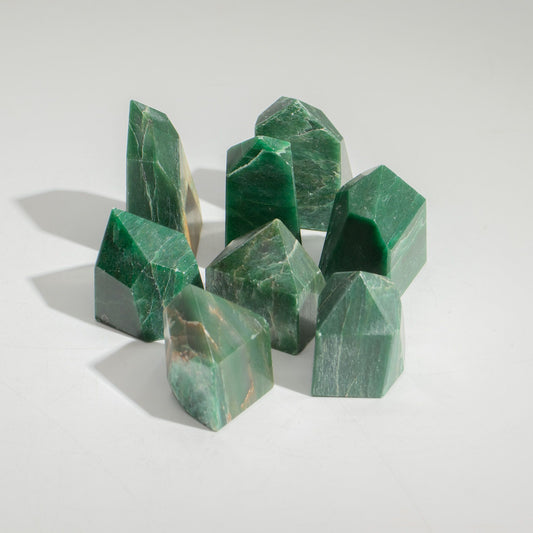 Puntas de gema aproximadamente 6 cm (0,5 kg) - Jade indio (aproximadamente 8 piezas)