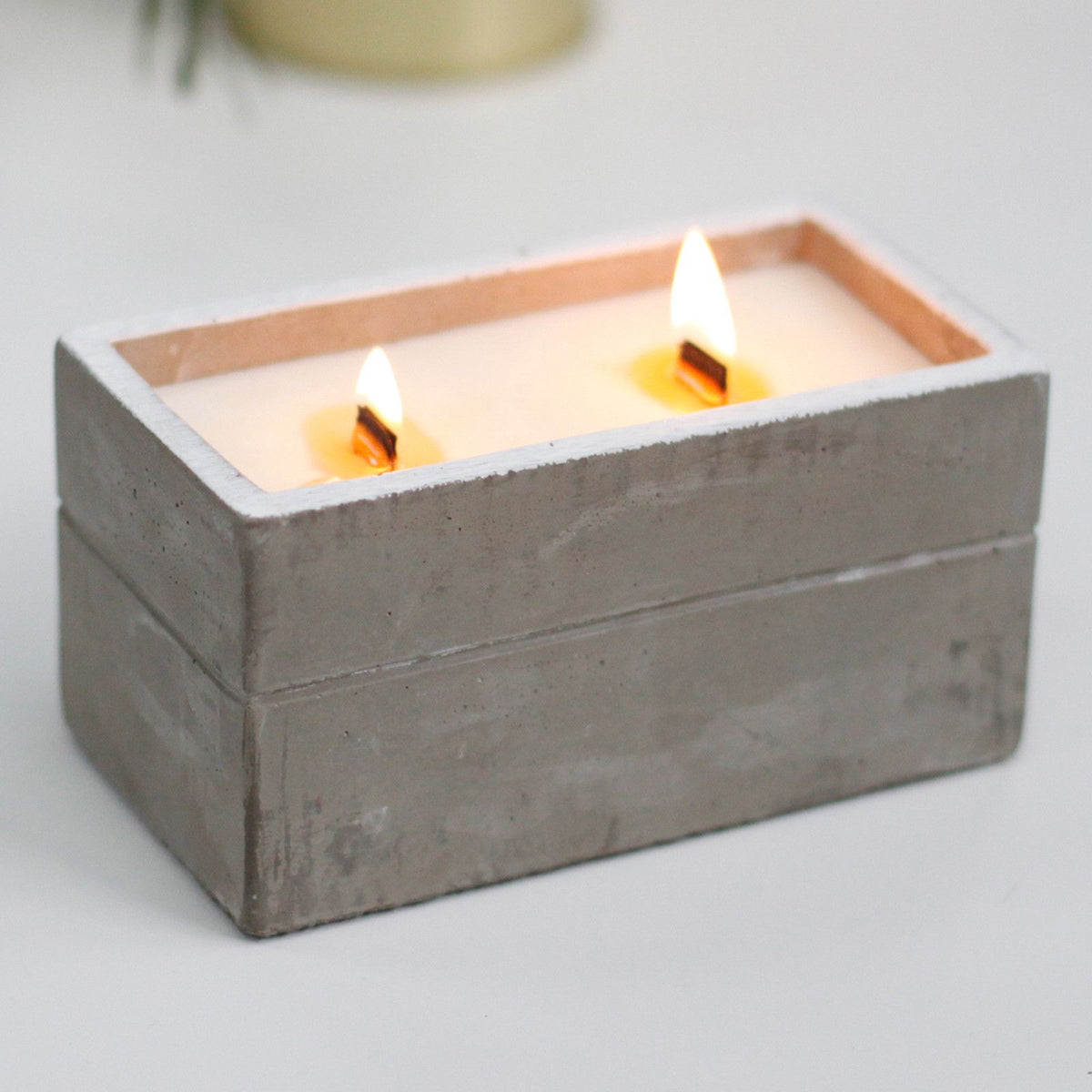 Caja grande - Clavo y sándalo oscuro - Velas de madera de hormigón