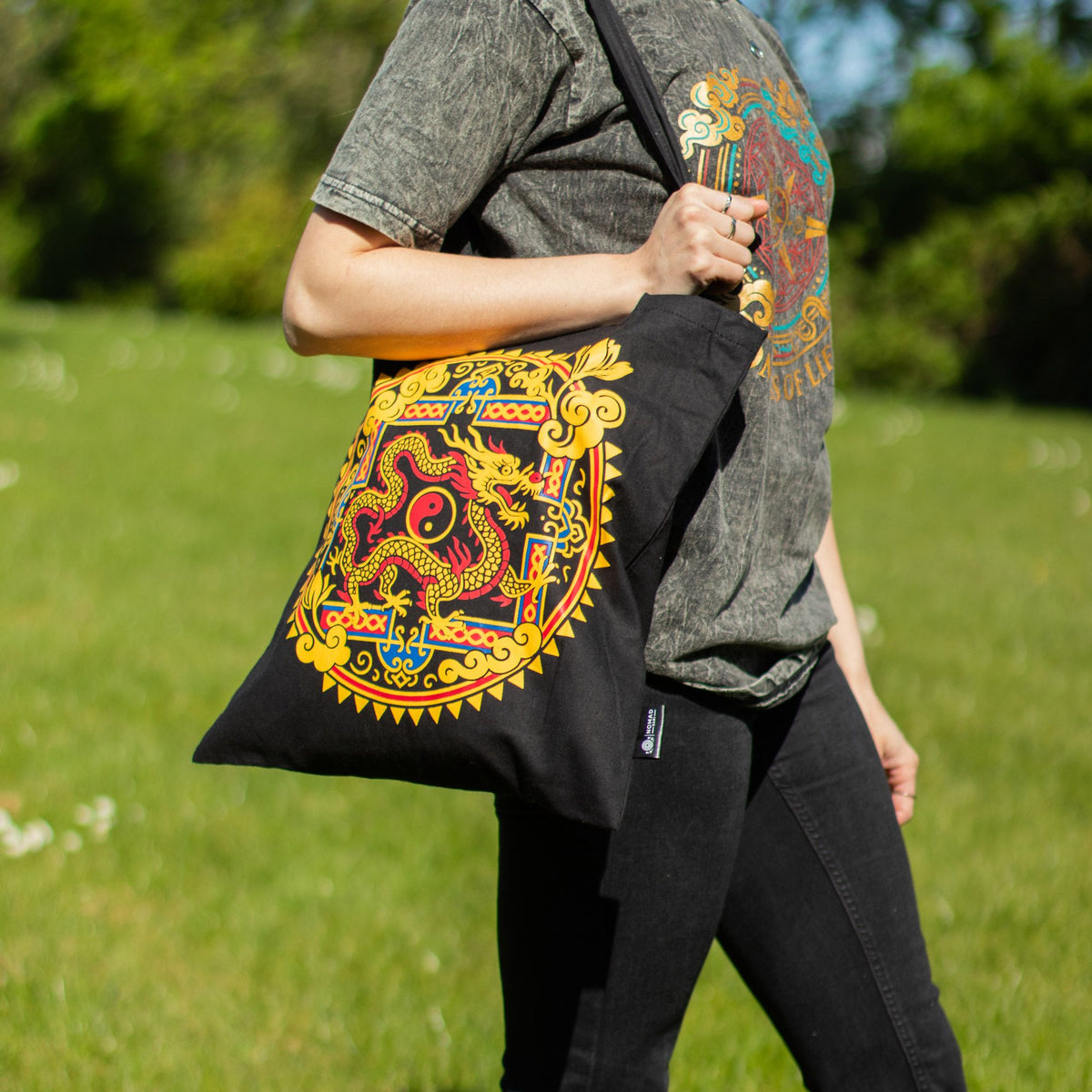 Bolso tote icónico y clásico - Dragón Yin y Yang - Negro 6 oz