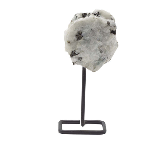 Muestra mineral en soporte metálico - Piedra lunar arcoíris