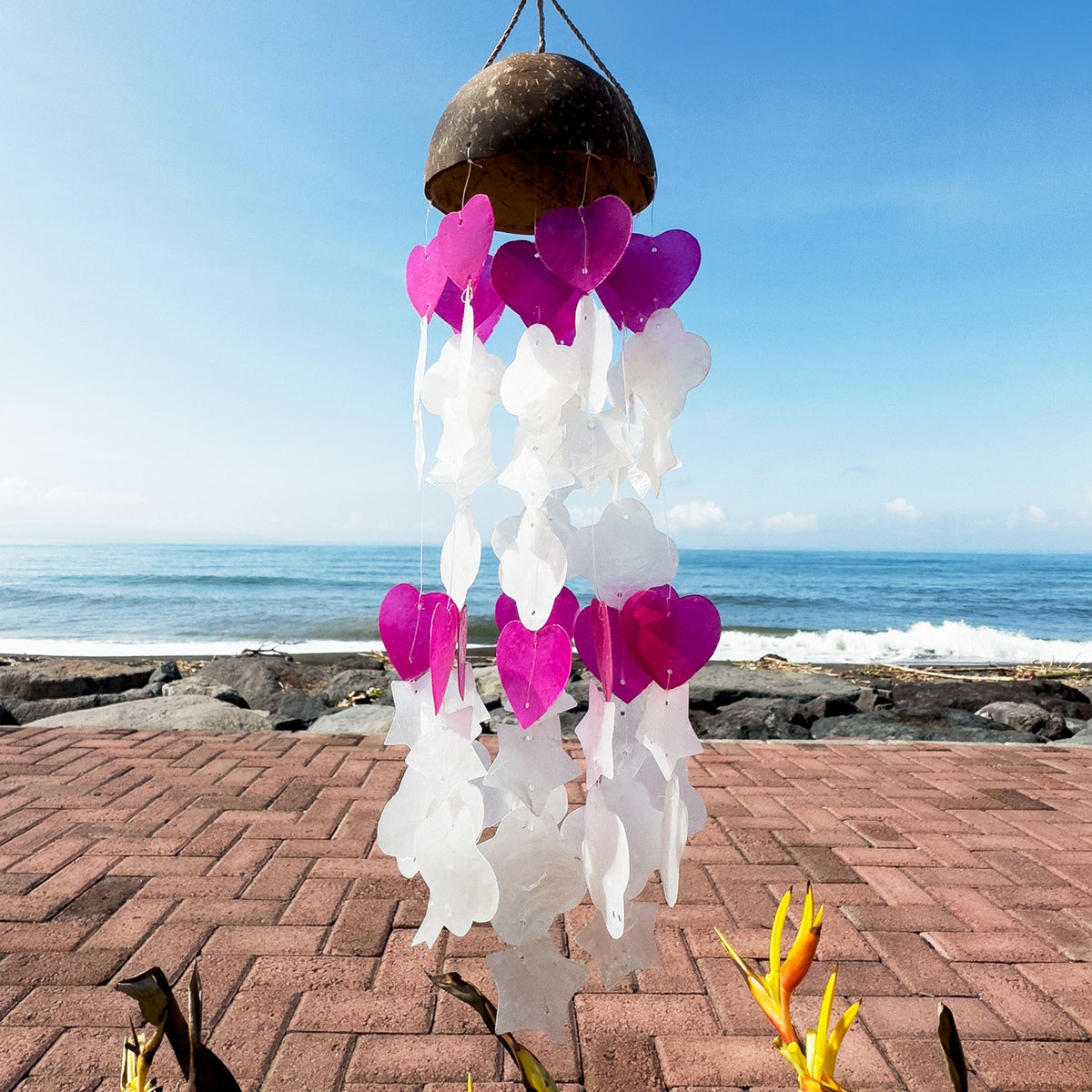 Campanas de viento de coco y capiz - Formas mixtas en rosa y blanco - 35 cm