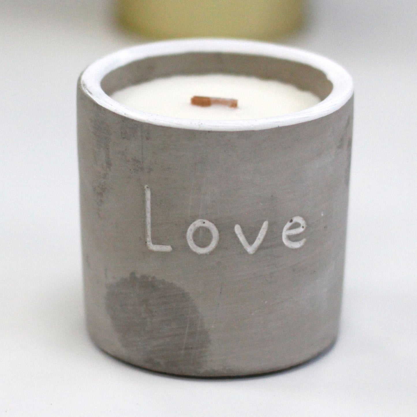 Olla mediana - Love - Purple Fig & Casis - Velas de madera de hormigón, casis