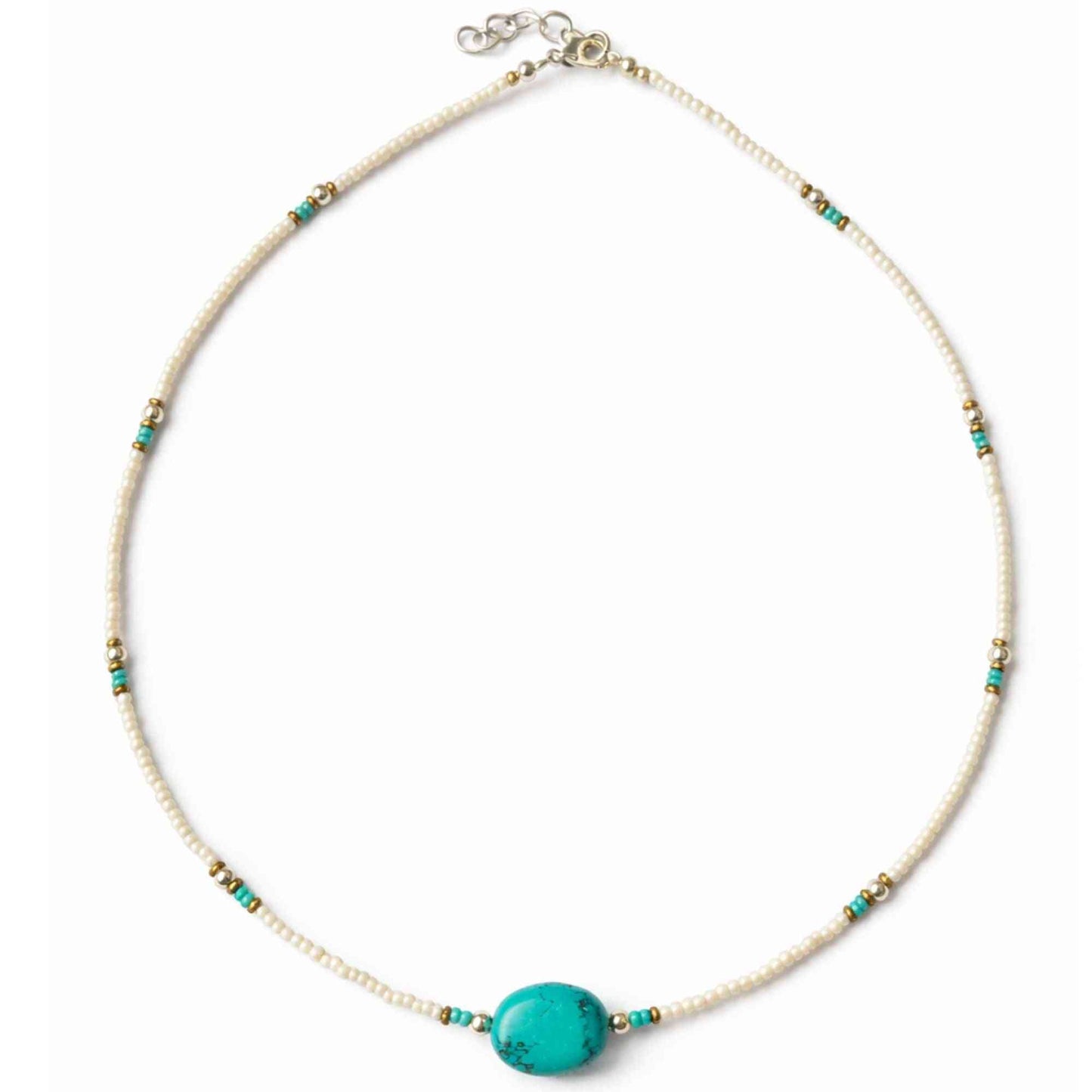 Colgante de cuentas de howlita nepalí y turquesa - collar (42 cm)