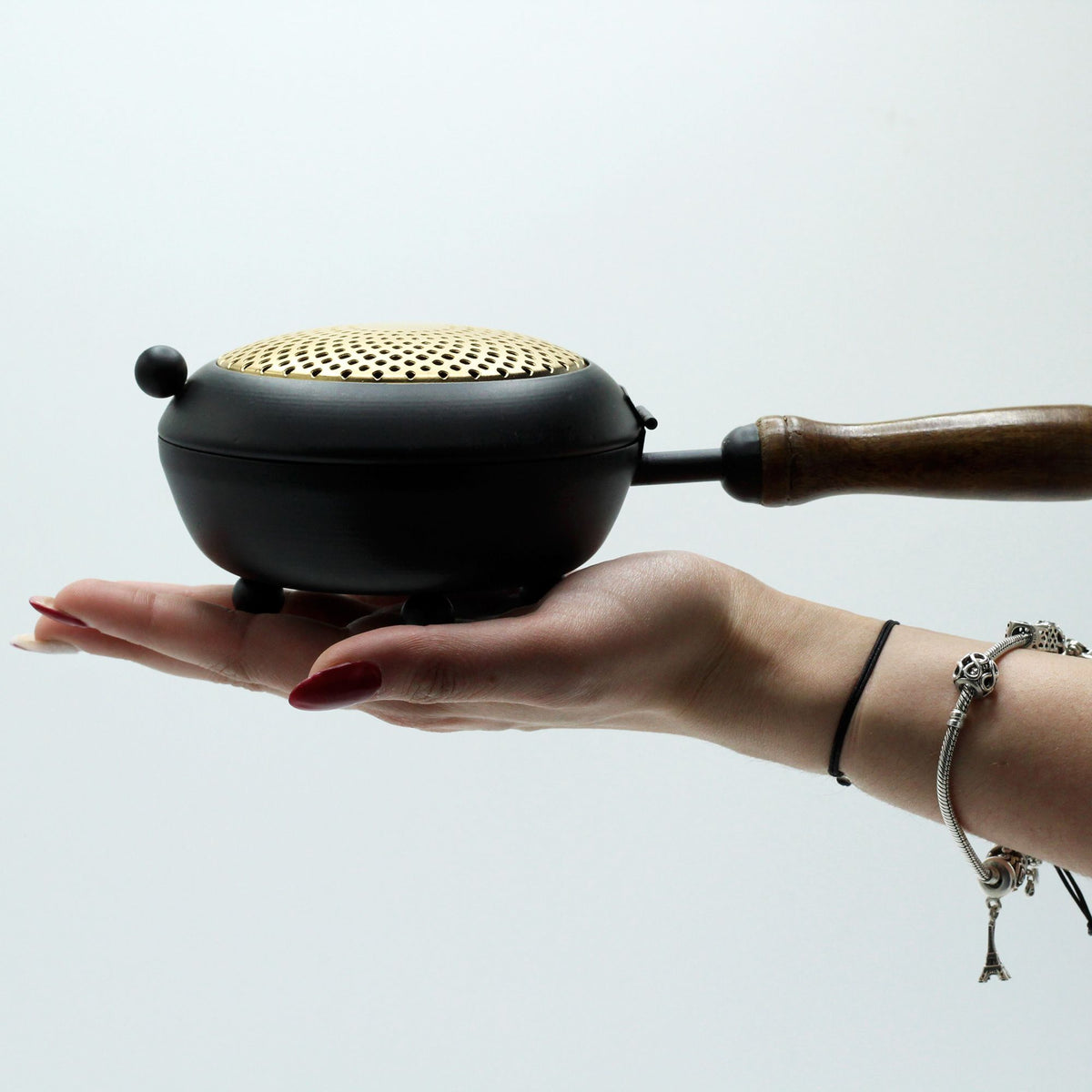 Gran incensario de hierro - detalle dorado - Quemadores de incienso de latón tradicionales, Artisan Product