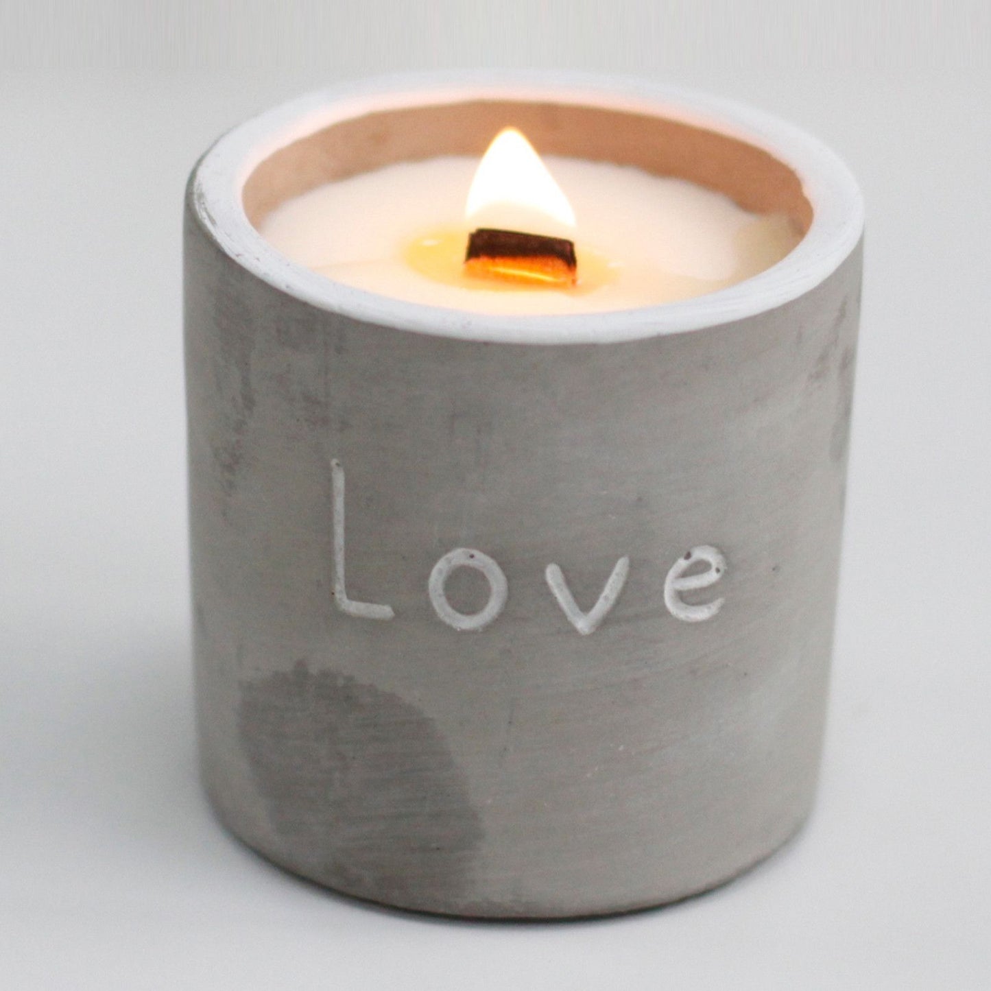 Olla mediana - Love - Purple Fig & Casis - Velas de madera de hormigón, casis