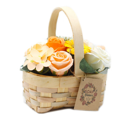 Ramo de Flores de Jabón en Cesta de Mimbre · Naranja