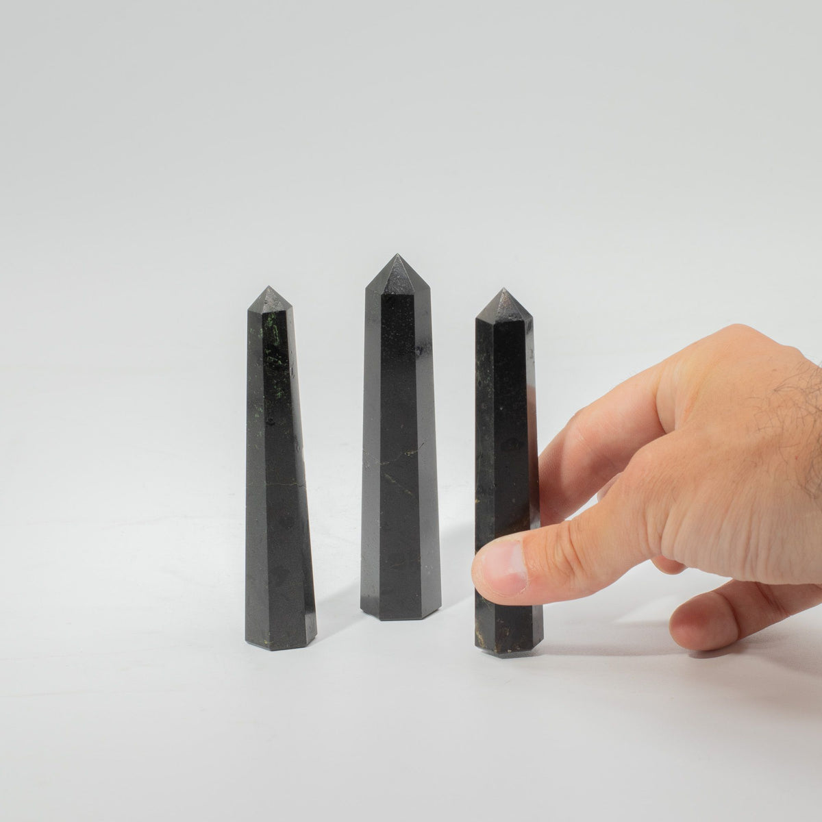 Punta obelisco de seis caras de piedra preciosa, aprox. 11 cm - Turmalina negra