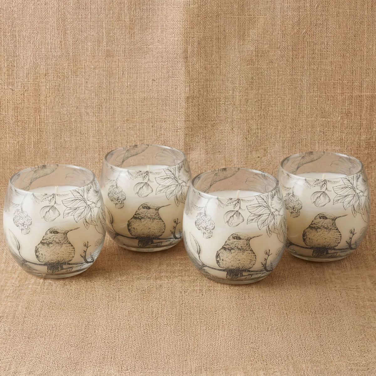 Velas en tarros de vidrio pequeños - Dibujadas por Llama
