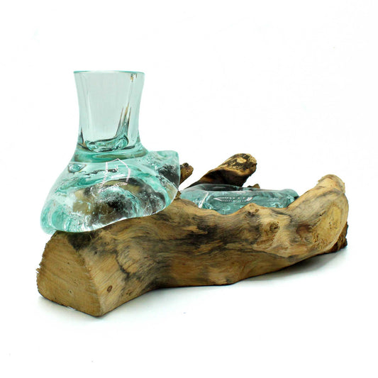 Petit vase en verre fondu et chandelier en bois