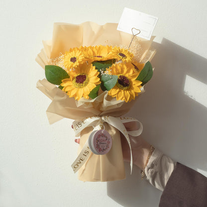 Ramo de Girasoles de Jabón · «El Amor es Eterno» · Con Tarjeta