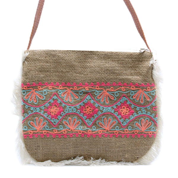 Bolso con flecos - Bordado De Patrón De Verano
