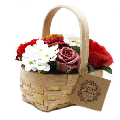 Ramo de Flores de Jabón en Cesta de Mimbre · Rojo