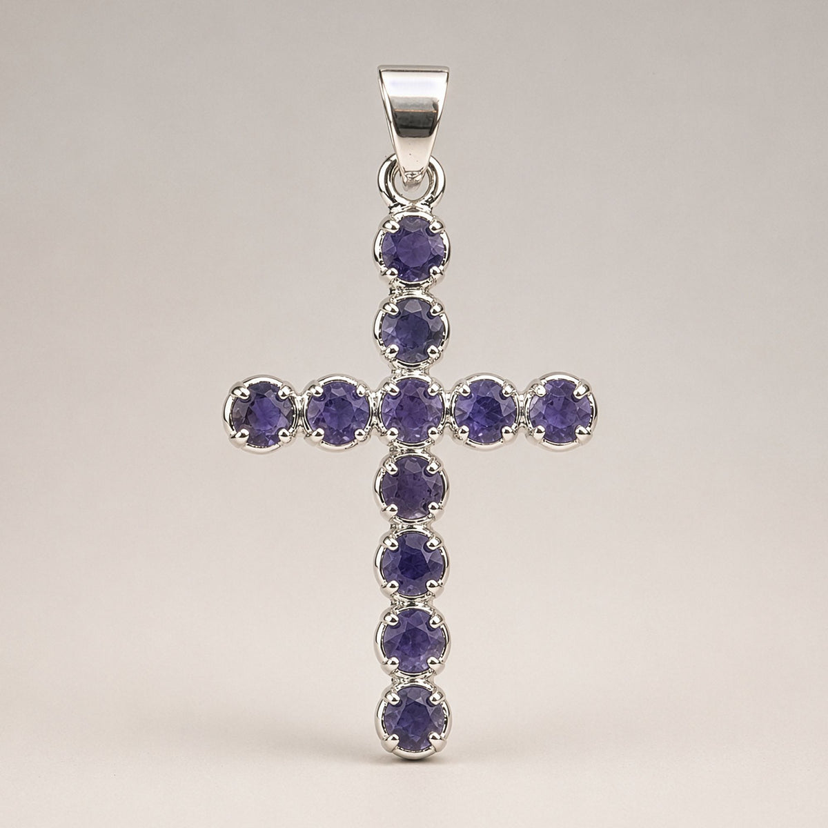 Colgante devocional de la India - Plateado con baño de plata (cadena de 45 cm) - Crucifijo Ionite