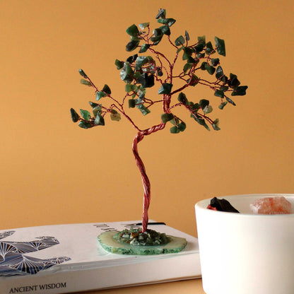 Árbol de piedras preciosas grande: Aventurina verde sobre base de ágata verde (100 piedras) - Gemstone Wishing Trees