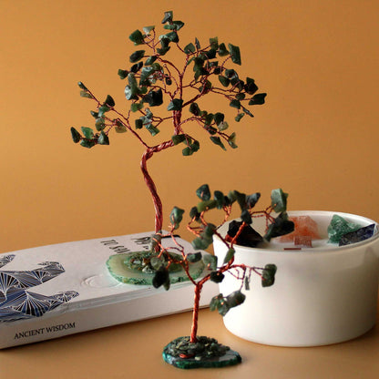 Árbol de piedras preciosas: Aventurina verde sobre base de ágata verde (35 piedras) - Gemstone Wishing Trees