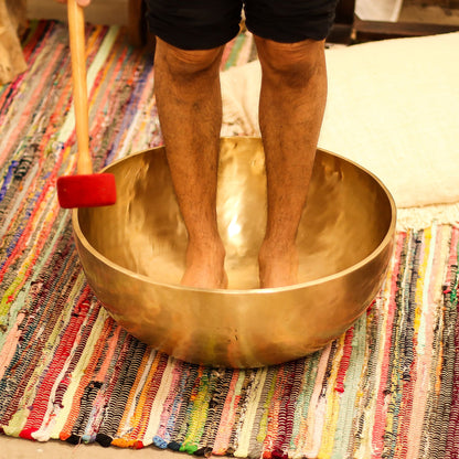Enorme Cuenco Liso Vibracional con Patas - 50x20 cm - 10,7 kg - Artículos Tibetanos