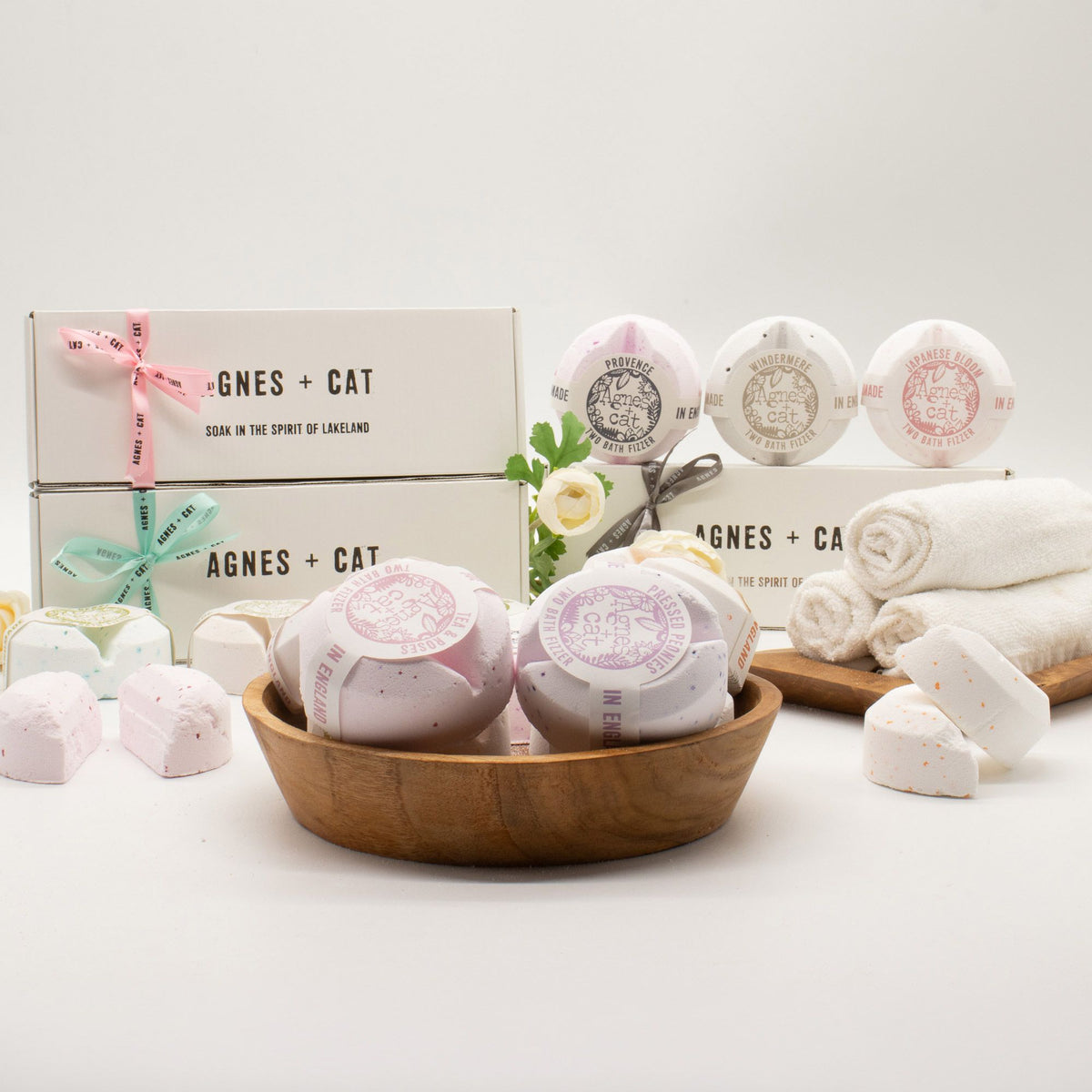Conjunto regalo de bombas de baño efervescentes con fragancia distintiva de Agnes + Cat
