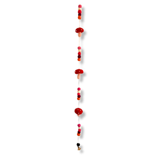 Décoration Murale en Feutre - Champignons à Chapeau Rouge
