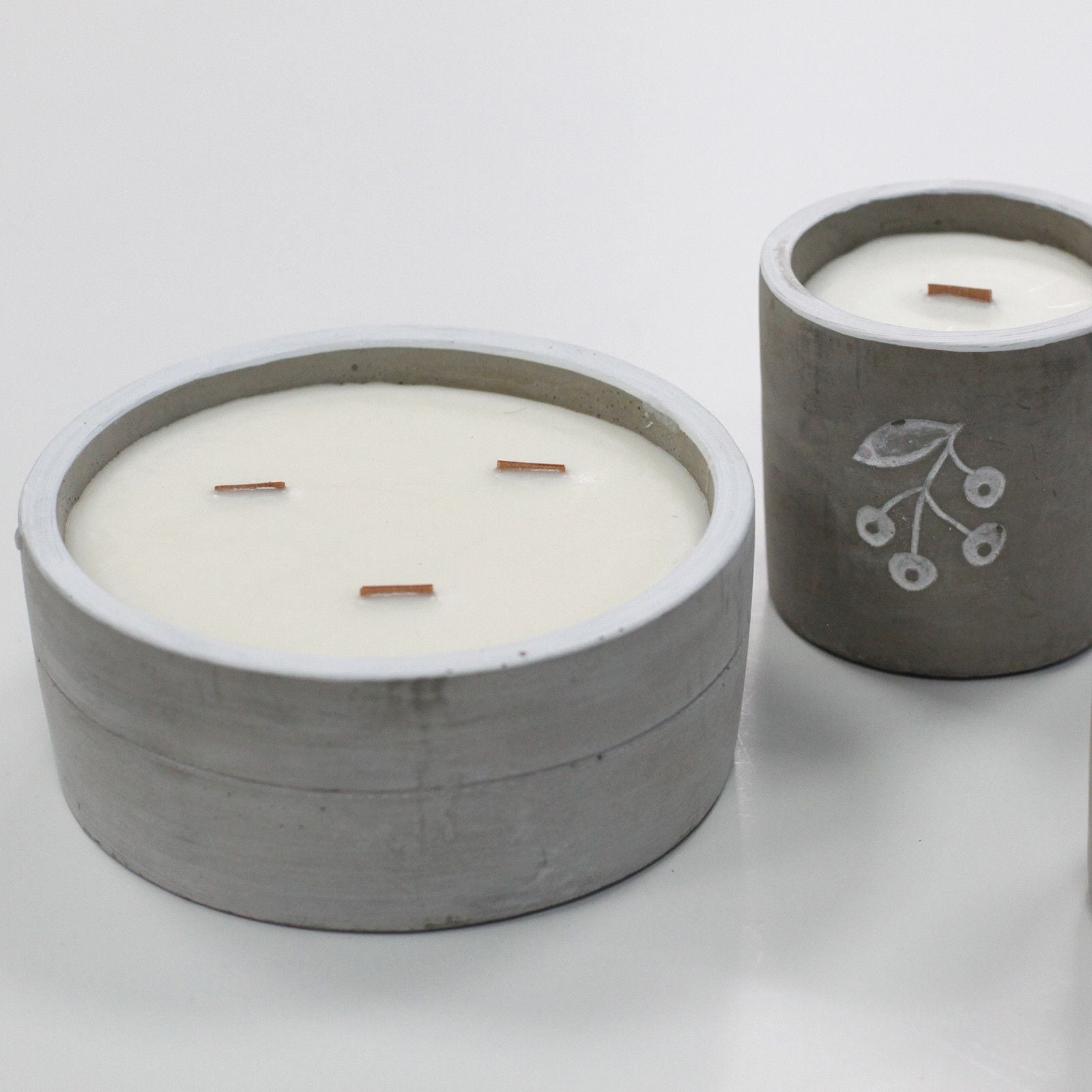 Redondo Grande - Vainilla Y Naranja Triturada - Velas de madera de hormigón, cera de soja