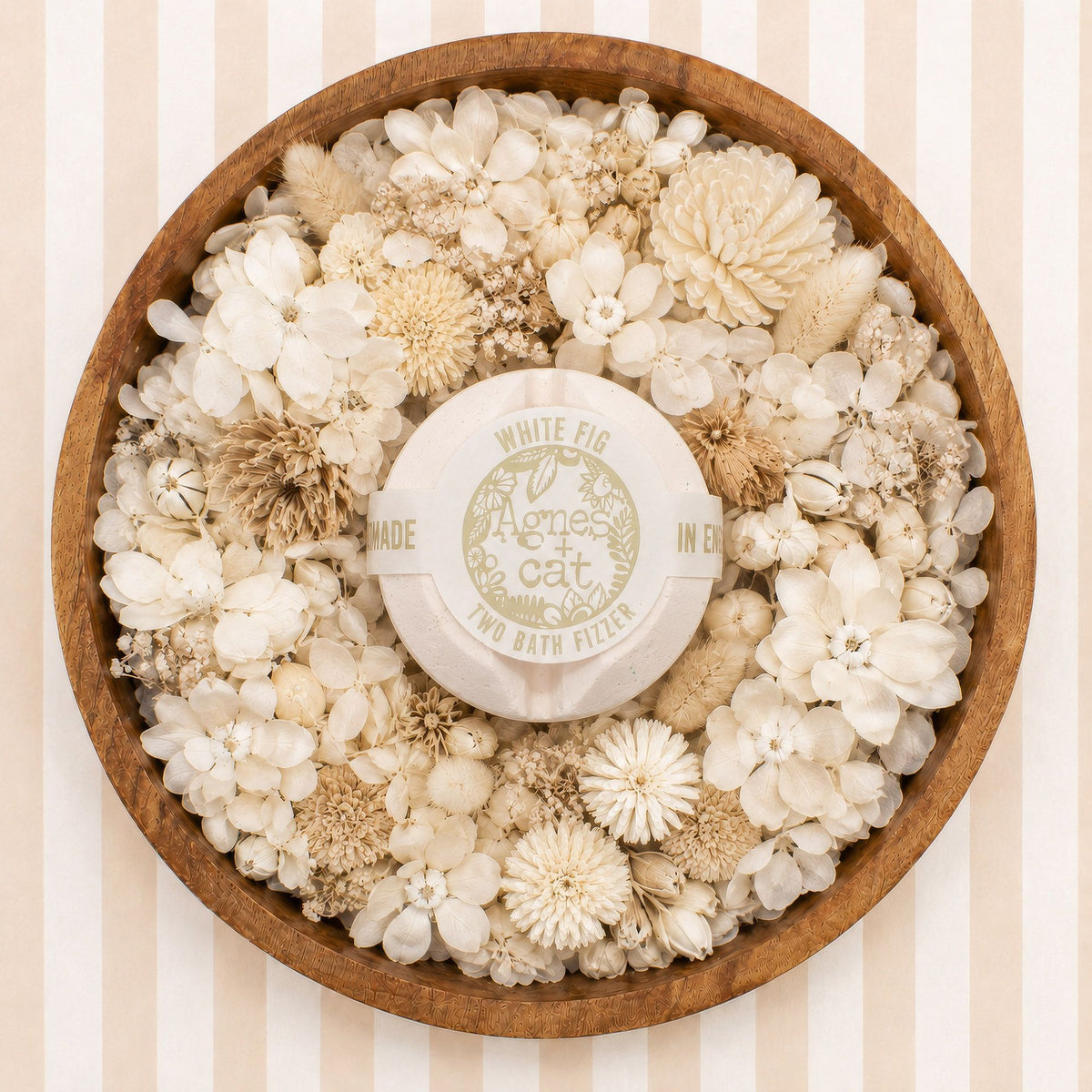 Conjunto regalo de pastillas efervescentes para baño Agnes + Cat con aroma a bayas y higo