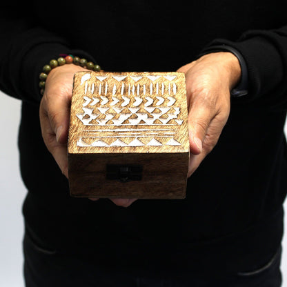 Caja de Madera Blanca - 4x4 Diseño Azteca