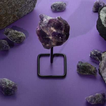 Muestra mineral en soporte metálico - amatista - Especímenes Minerales Raros
