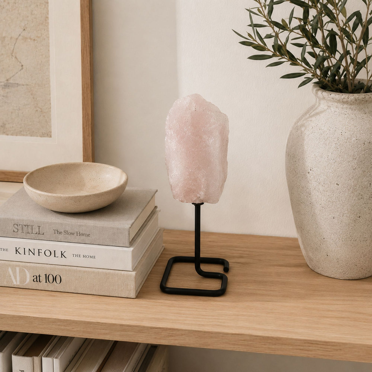 Especimen mineral en soporte de metal - Cuarzo rosa