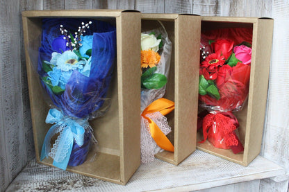 Bouquet de Flores de Jabón en Caja Regalo · Rojo