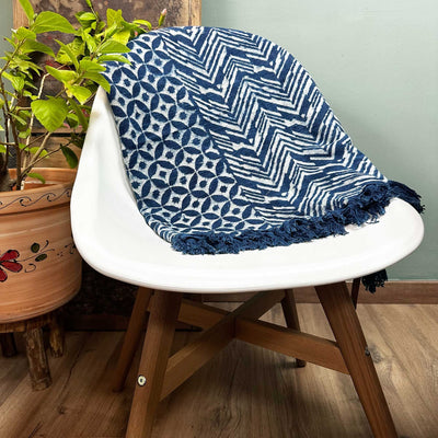 Handmade indigo blanket - 170x120cm - Namoona Waves