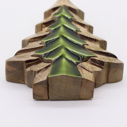 Perdido en el Bosque - Decoración de madera con un pequeño árbol dentro de un árbol - 15x10 cm