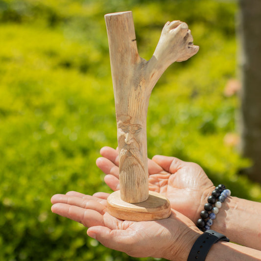 Hand-carved parasite wood - Green Man