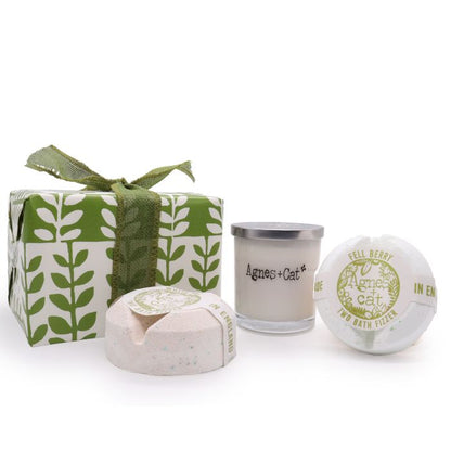 Set de Regalo: Bomba de baño de Higo blanco & Arándano silvestre + Vela de Ruibarbo