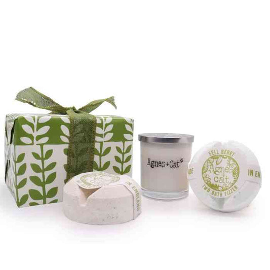 Set de Regalo: Bomba de baño de Higo blanco & Arándano silvestre + Vela de Ruibarbo - Gift Packaging Handmade Made In UK | El